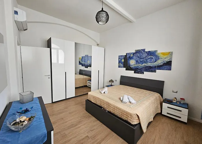 Navigli Stylish Apartment Underground Nearby For 4 Guests